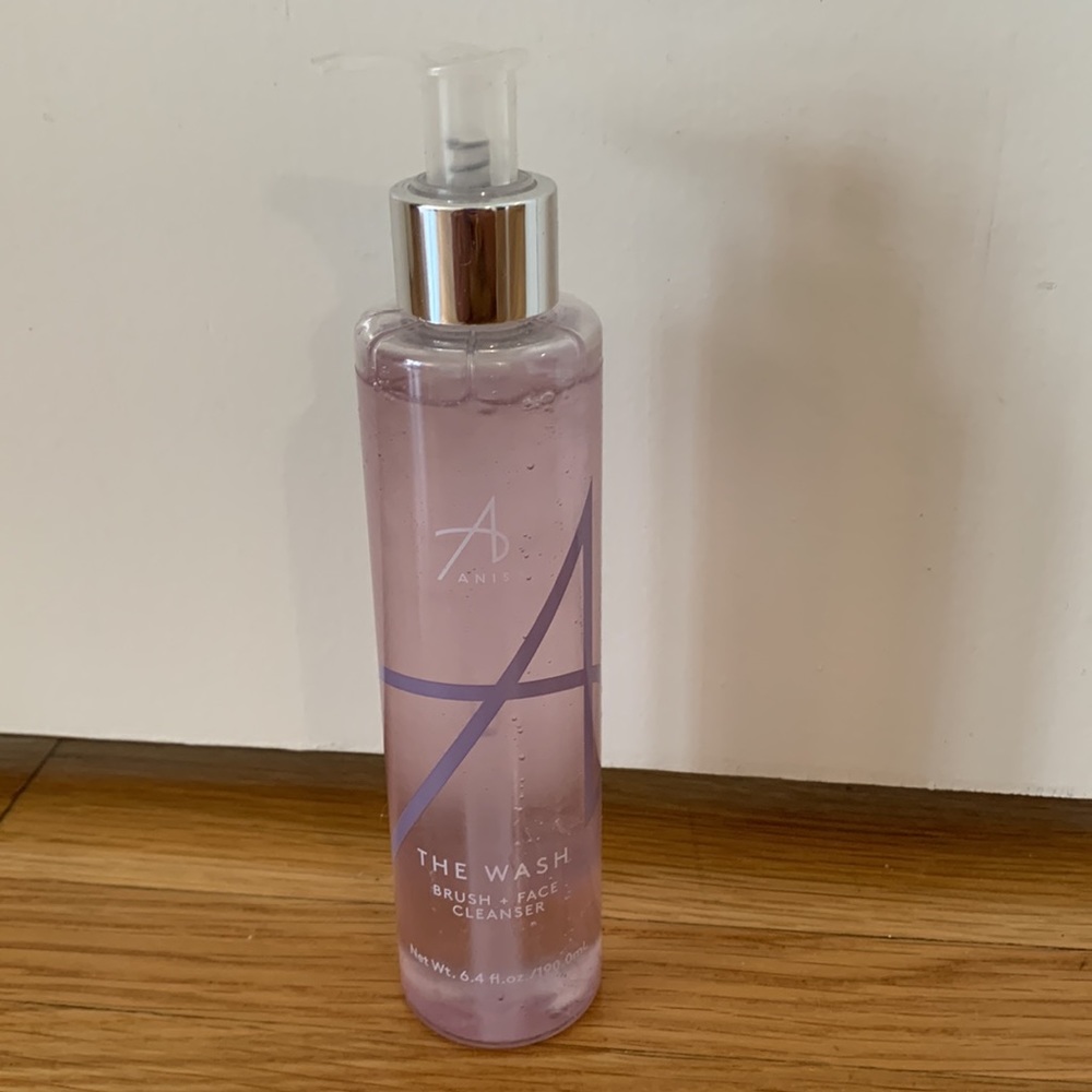 10 skincare/makeup products valued at $300+! All unopened - Picture 7 of 10